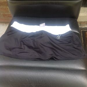 Nike skirted swim bottom size 6